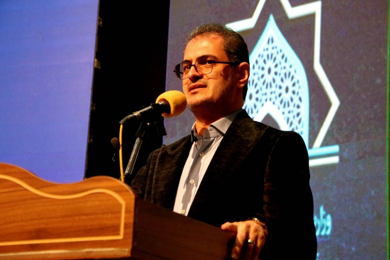 کرسیهای تلاوت ظرفیتی برای نهادینه کردن انس با قرآن در بچههای مسجد است