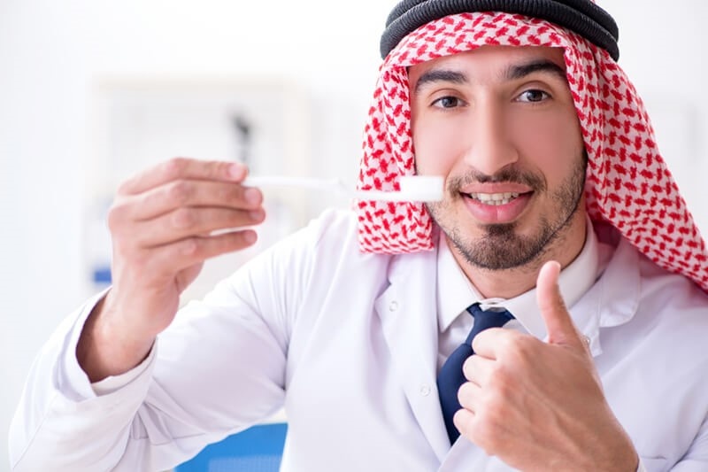 حکم استفاده از مسواک و نخ دندان در ماه رمضان