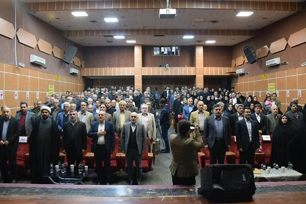 روزنامهنگار و نویسنده پیشکسوت ایلامی تجلیل شد