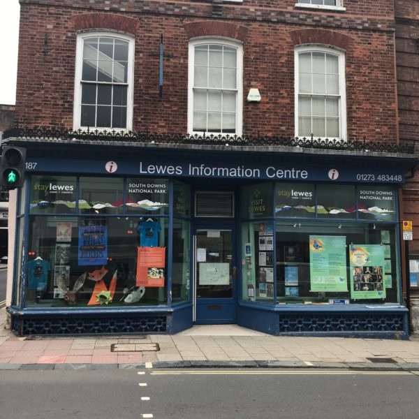 برترین کتابفروشیهای مستقل کودک؛ از «ادینبورگ» تا کتابفروشی آقای بی