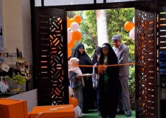 چهارمین فروشگاه کتاب کانون پرورش فکری در جوار آرامگاه حافظ افتتاح شد