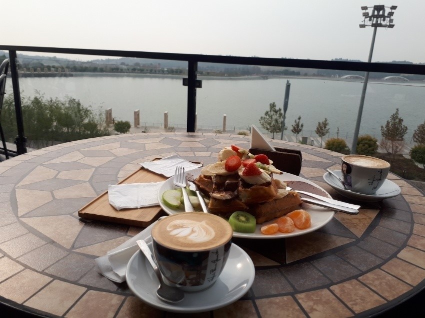 صبحانه در دریاچه چیتگر چه بخوریم؟