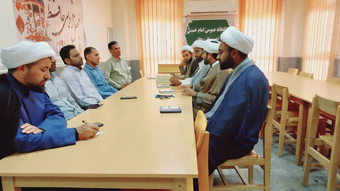 محفل قرآنی با محوریت کتاب مسطورا در رودان برگزار شد