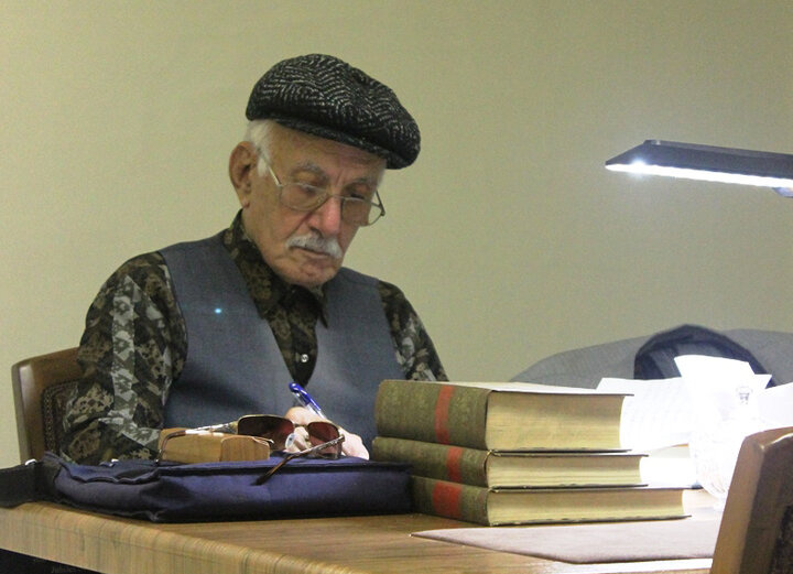 وقتی خانه و کتابخانه وقف میشود