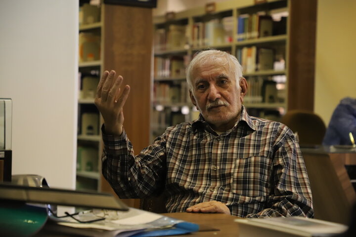 وقتی خانه و کتابخانه وقف میشود