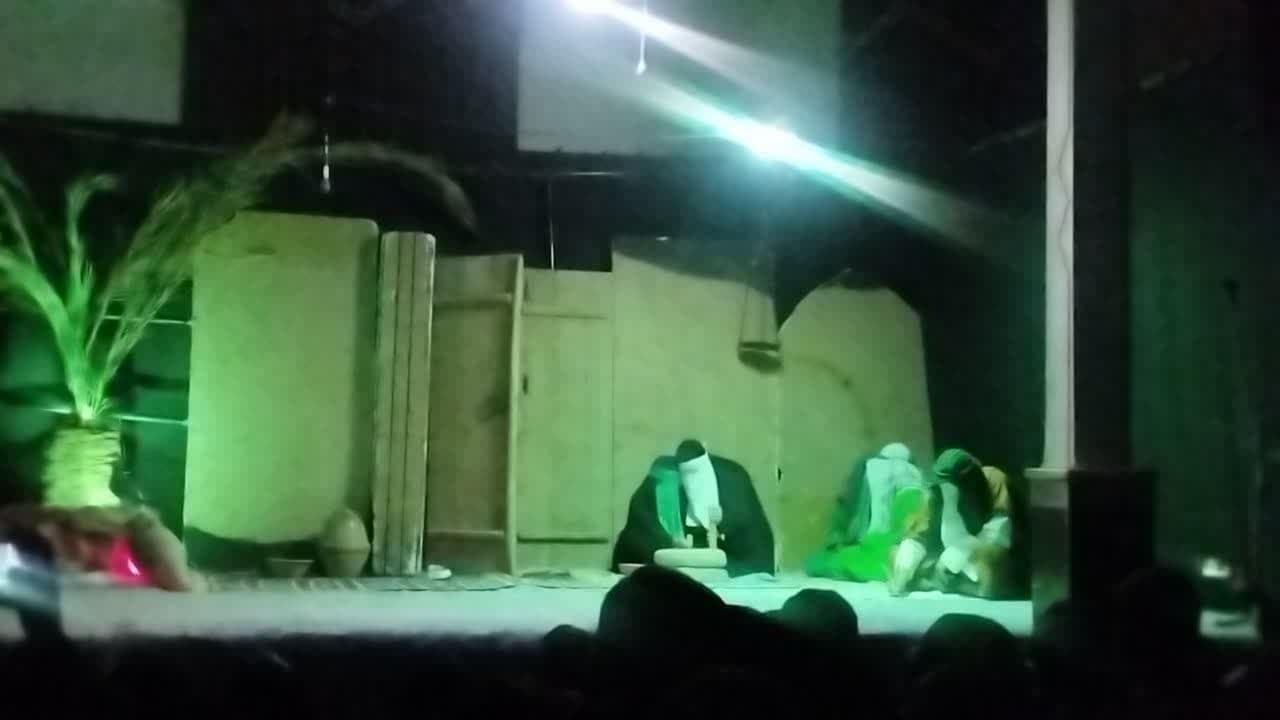 بازدید اعضای انجمن شعر و ادب قطب تربتحیدریه از آرامگاه فردوسی/جمعخوانی کتاب در خوشاب