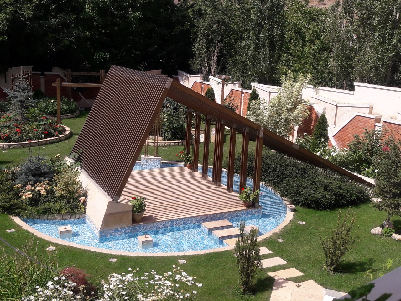 ویژگی دستگاه ساخت ترموود