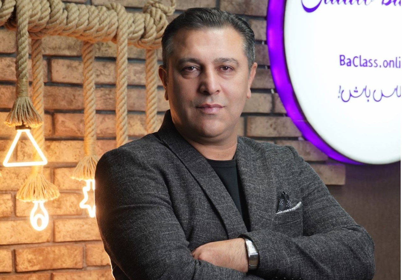 «که در صد قرن چون عطار ناید»