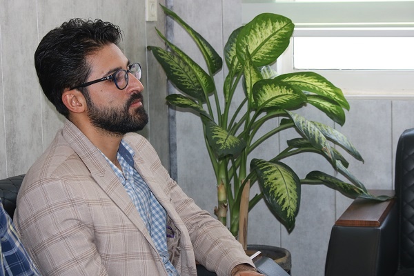 طرح «کولهپشتی کتاب» در مناطق عشایری و کمتربرخوردار چهارمحال و بختیاری اجرا میشود