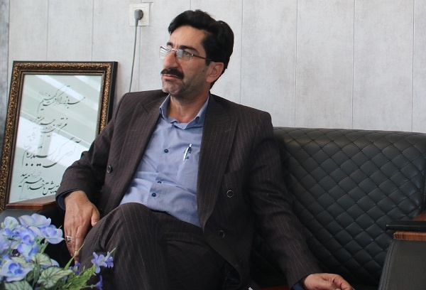 طرح «کولهپشتی کتاب» در مناطق عشایری و کمتربرخوردار چهارمحال و بختیاری اجرا میشود