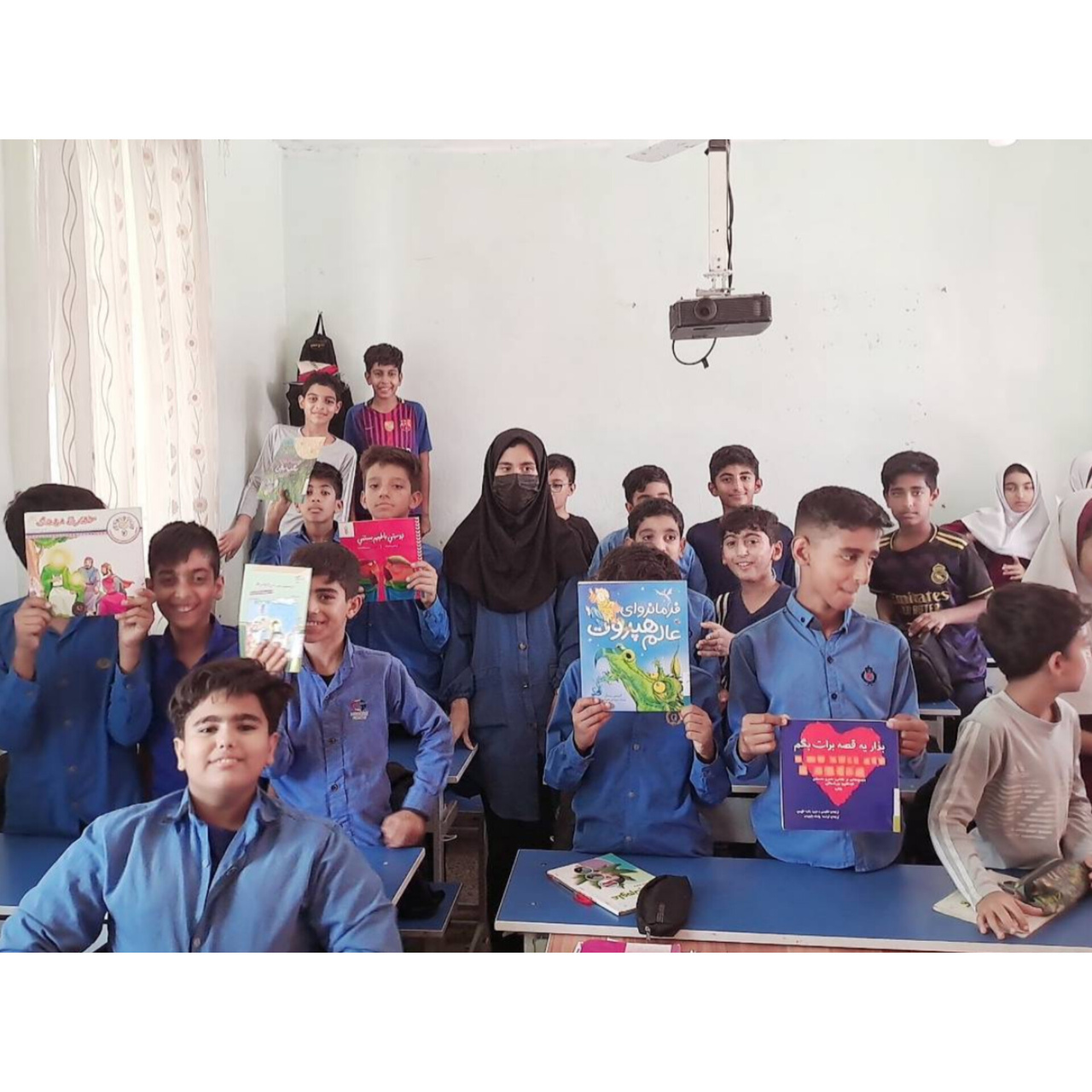 از شور کتابخوانی در  بندرعباس تا نشست کتابخوانی در رودان و حاجی‌آباد