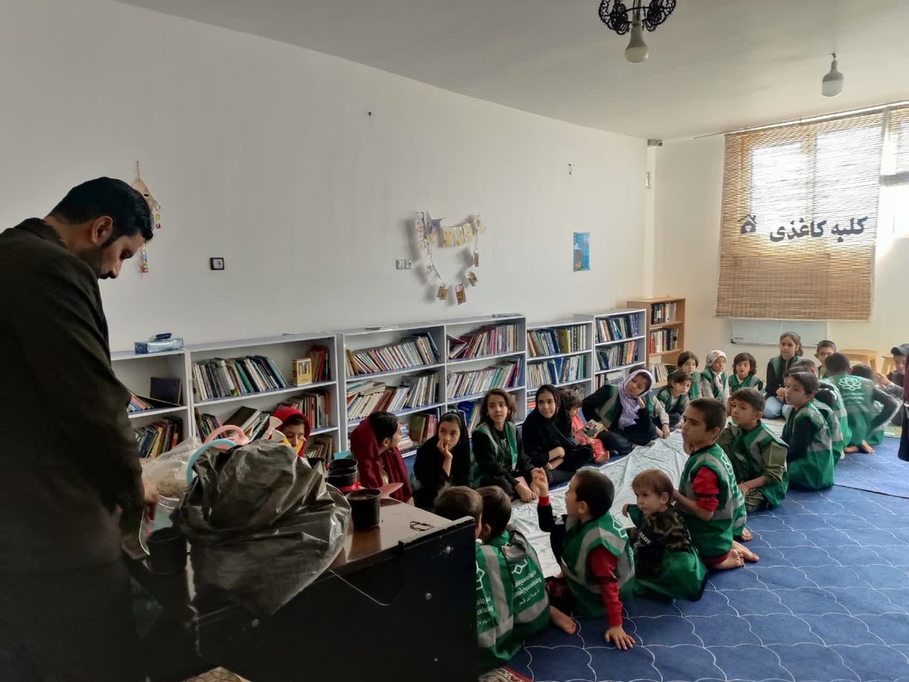 روایتی از «کلبه کاغذی» قم/ پایگاهی برای کتاب و خدمات اجتماعی - فرهنگی