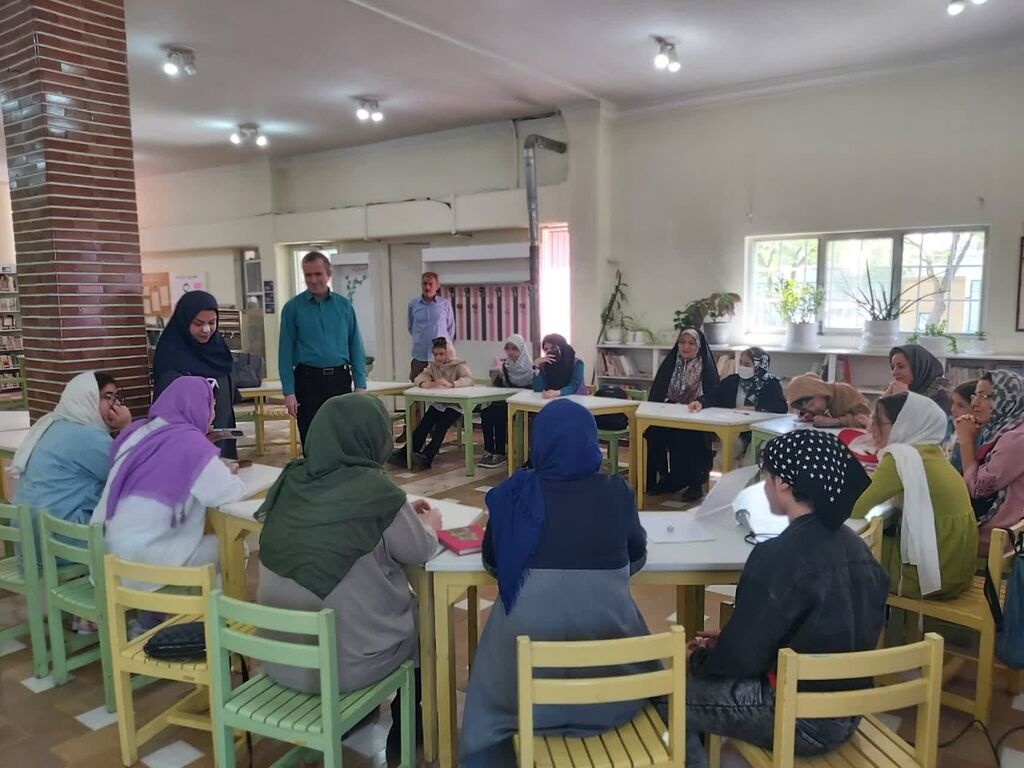 مادران البرزی با «کارت ضربالمثل» قصه گفتند