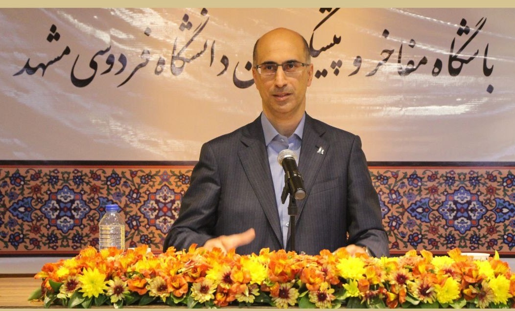 چهره دانشگاه با معرفی مفاخر به نسل جدید خواهد درخشید