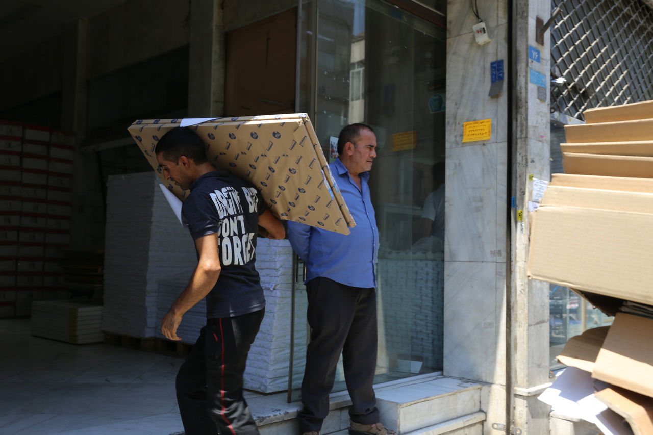 بازار کم جان ملزومات مواد اولیه در آبانماه