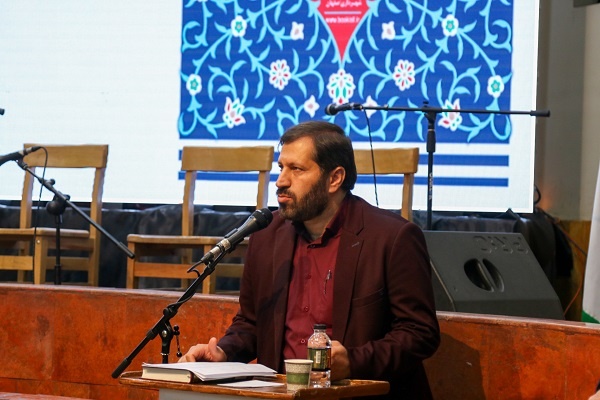 «میراثداران مکتوب» اصفهان تجلیل شدند/ رونمایی از مجموعه «یک سردار»