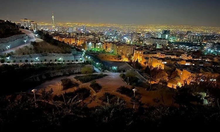 همه بامهای تهران را بشناسید؛ راهنمای کامل گشتوگذار در بلندای شهر