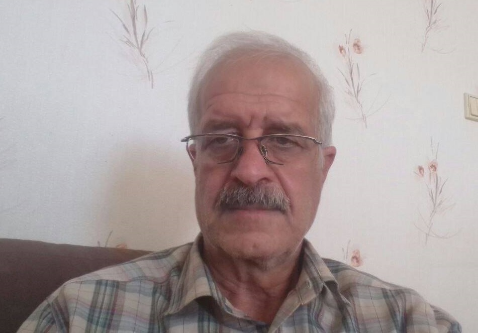 کلاس انشا سنگبنای نوشتن و خواندن است/ جور مردم شهر را در کتابخوانی میکشم کلاس انشا سنگبنای نوشتن و خواندن است/ جور مردم شهر را در کتابخوانی میکشم