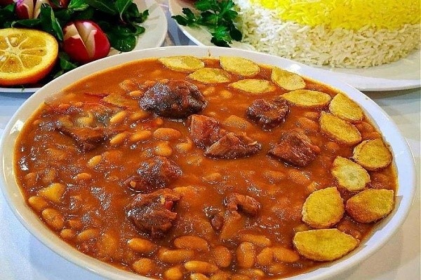 ۷ غذای محلی ارومیه که حتماً باید تست کنید