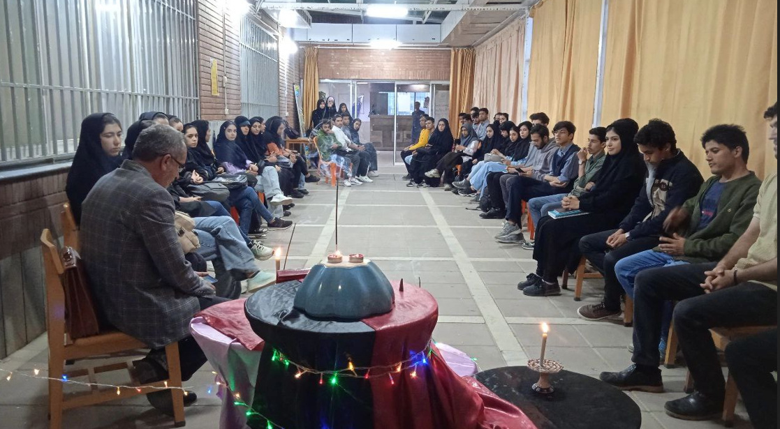 رونمایی کتاب در «زبرخان» / قصهگویی و جمعخوانی در «گناباد»