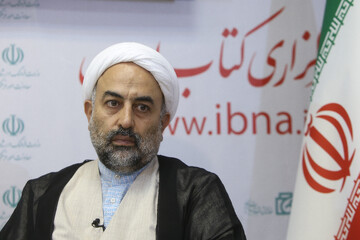 برگزاری نمایشگاه کتاب یک «جهاد فرهنگی» است