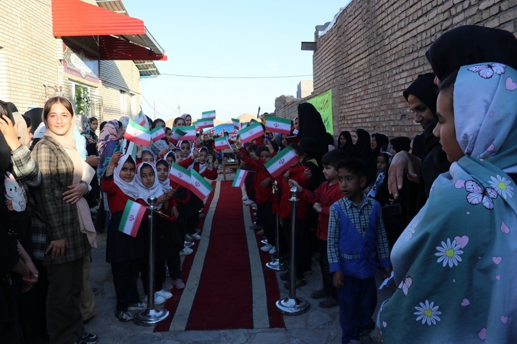 کتابخانه برکت بردسکن افتتاح شد