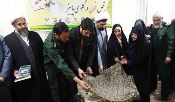 رونمایی از کتاب «رقص خون در گلوی پاییز» در ملایر