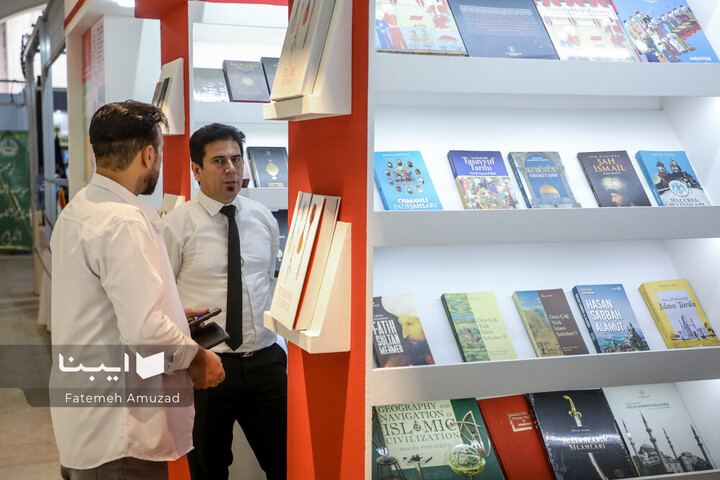اولین روز نمایشگاه کتاب تهران-2