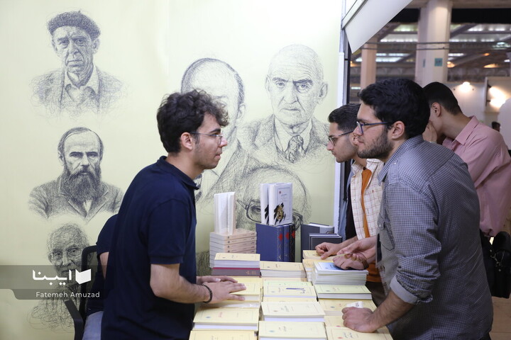 دومین روز نمایشگاه کتاب تهران-1
