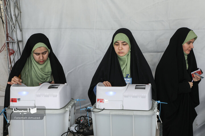 برگزاری دومین دور انتخابات مجلس شورای اسلامی در نمایشگاه کتاب تهران