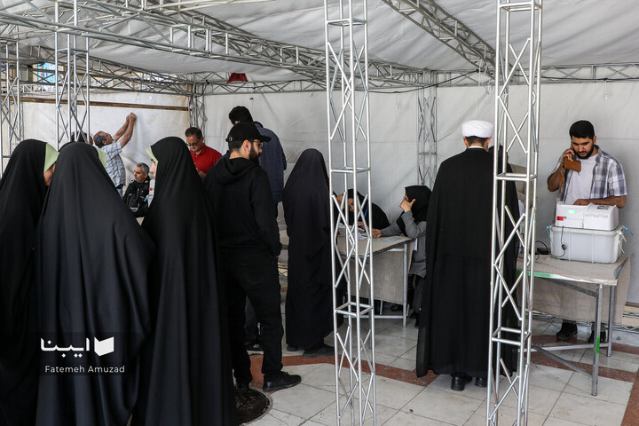 برگزاری دومین دور انتخابات مجلس شورای اسلامی در نمایشگاه کتاب تهران