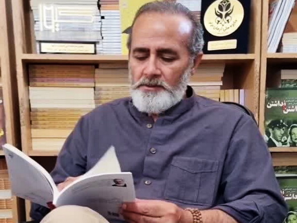 نمایشنامه هنرمند مراغه‌ای در نمایشگاه کتاب تهران رونمایی شد
