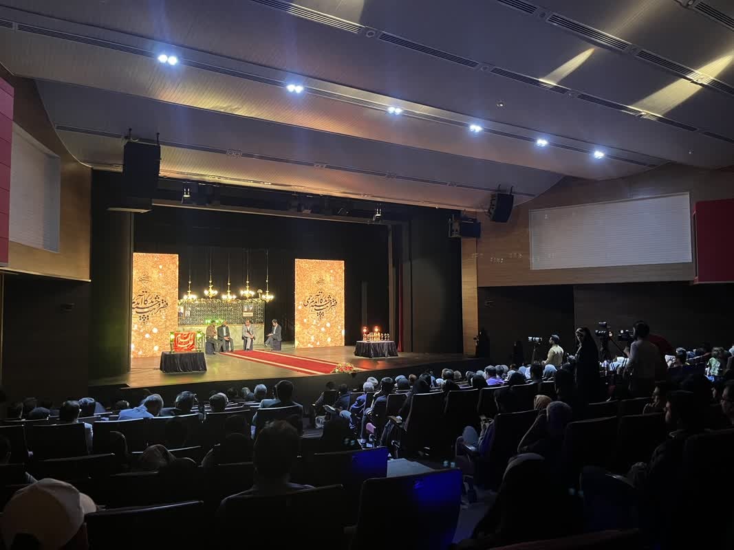 جشنواره شعر رضوی با معرفی برگزیدگان به ایستگاه آخر رسید/ تجلیل از پاکبان خیابان امام رضا و راننده خط مشهد