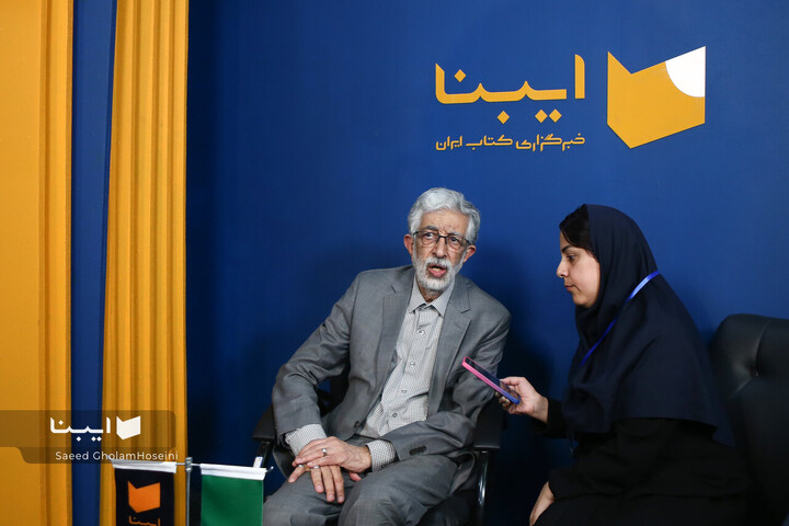 تالیف کتاب «مام» گامی بلند در آموزش زبان فارسی است