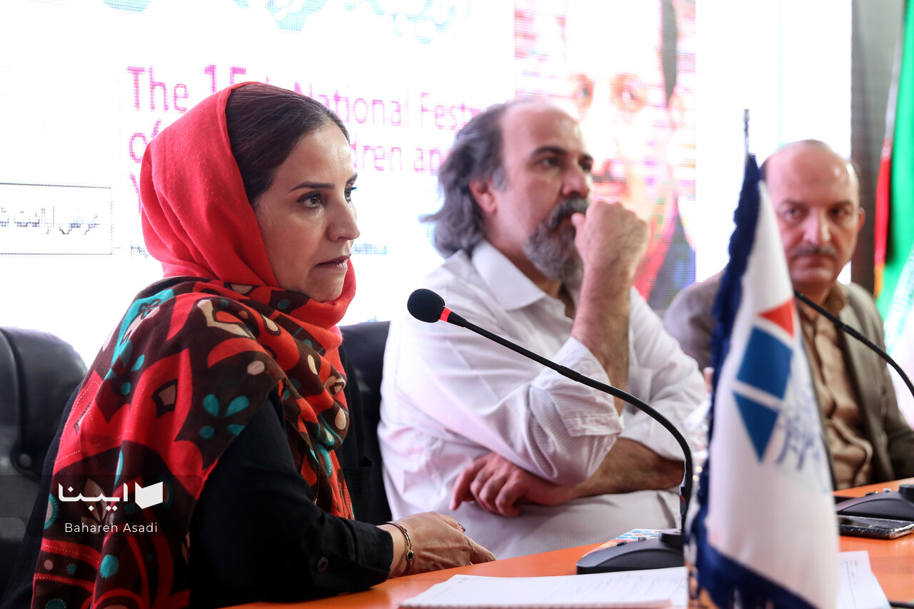 کیفیت اشعار کودک و نوجوان رضوی باید بهتر شود/ تجلیل از بابک نیکطلب در نشست شعر رضوی