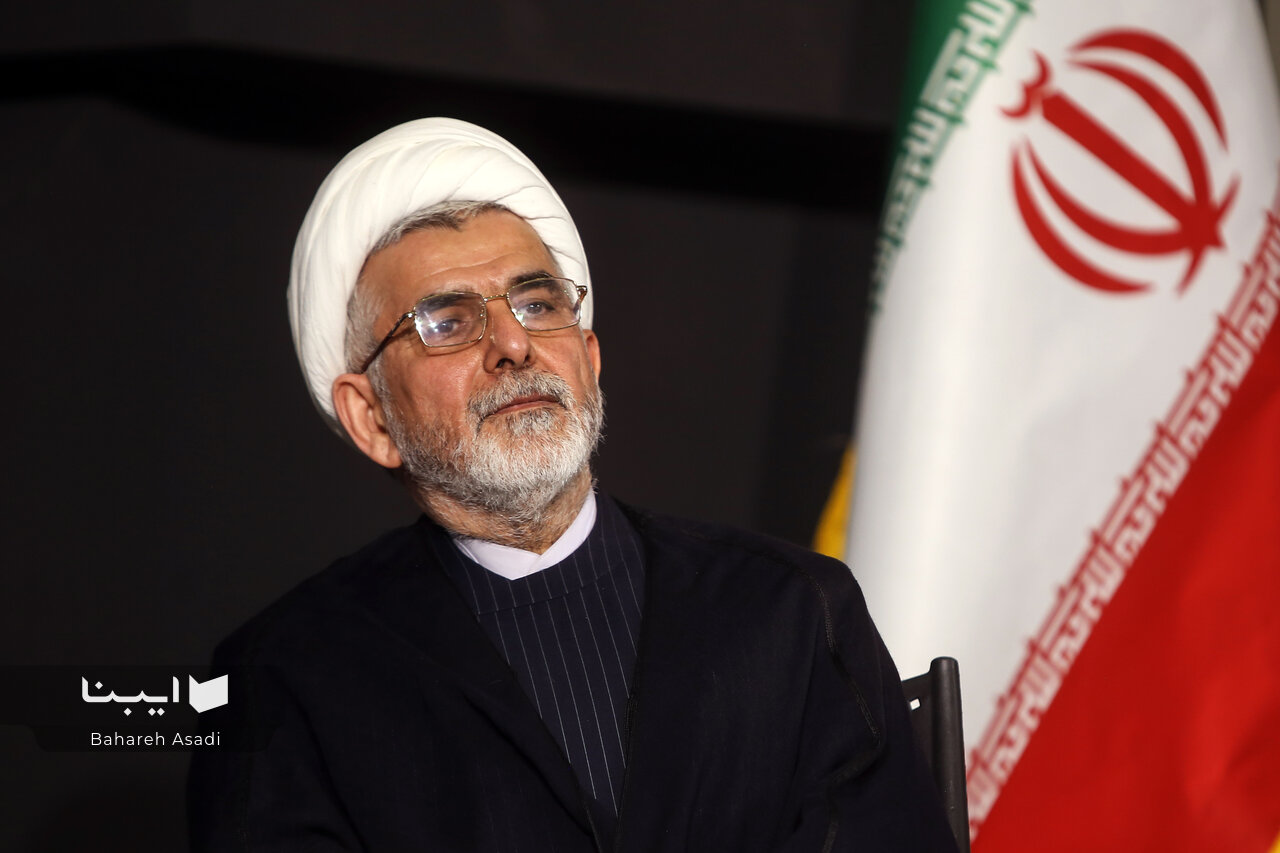 «بخوانیم برای ایران» یک پیام عمیق و راهبردی است «بخوانیم برای ایران» یک پیام عمیق و راهبردی است