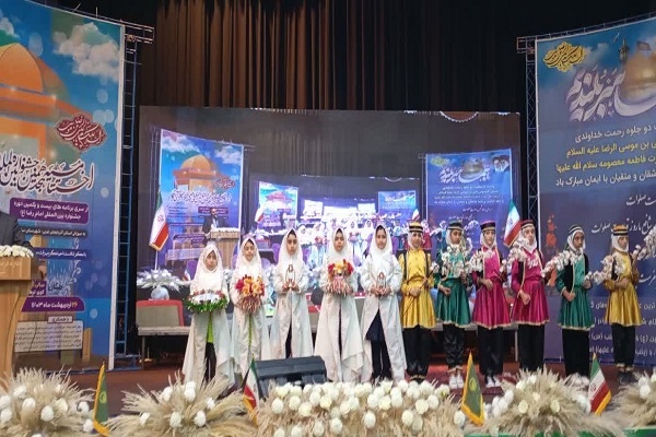 جشنواره بین‌المللی شعر رضوی به زبان ترکی آذری پایان یافت