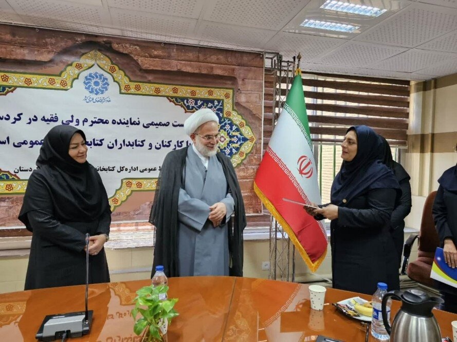 مسئله کتاب همچون ورزش باید مورد توجه ویژه باشد