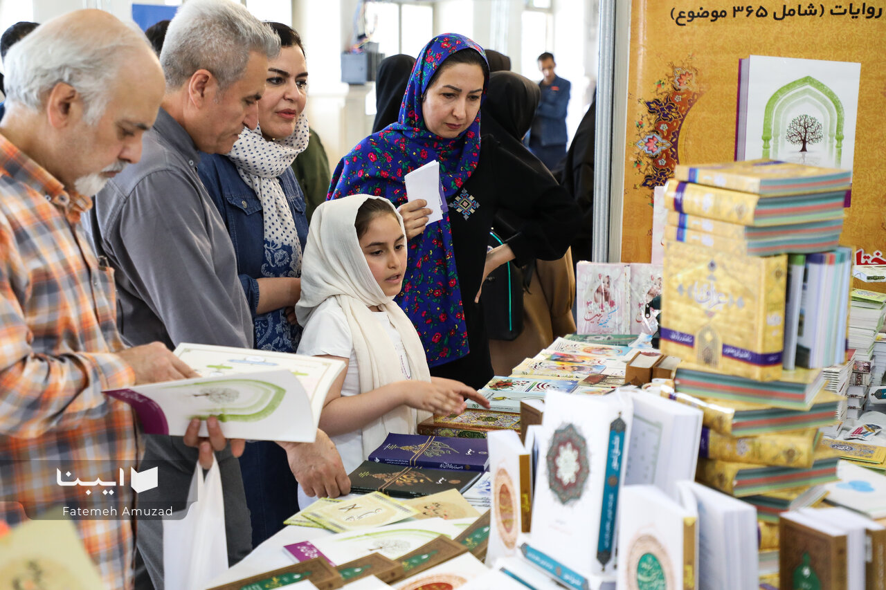 آگاهی کتابیاران از پیام کتاب مهم است/ کتاب در سبد خرید خانوادهها قرار دارد