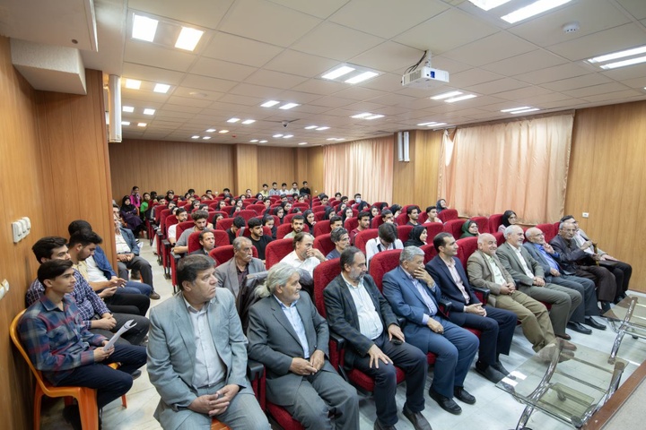 اولین جلسه انجمن شاهنامه‌خوانی و شاهنامه‌پژوهی مهر برگزار شد