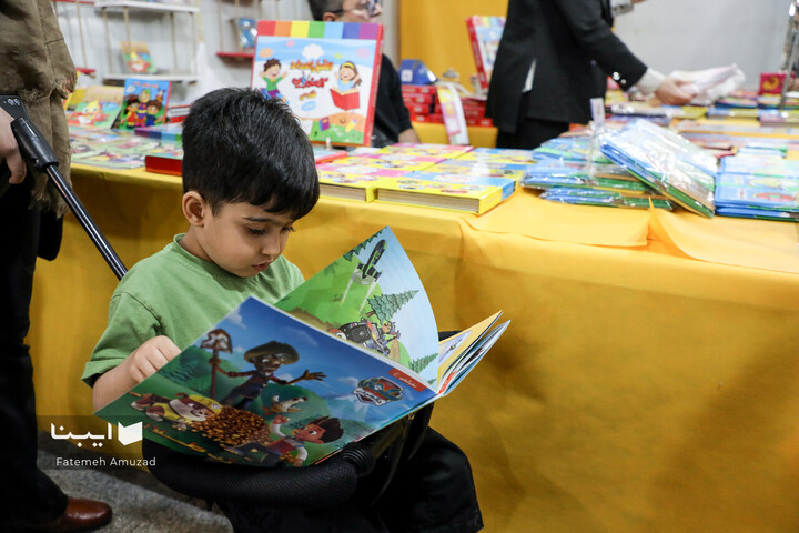 بخش کودک و نوجوان در سی‌وپنجمین نمایشگاه کتاب تهران-6