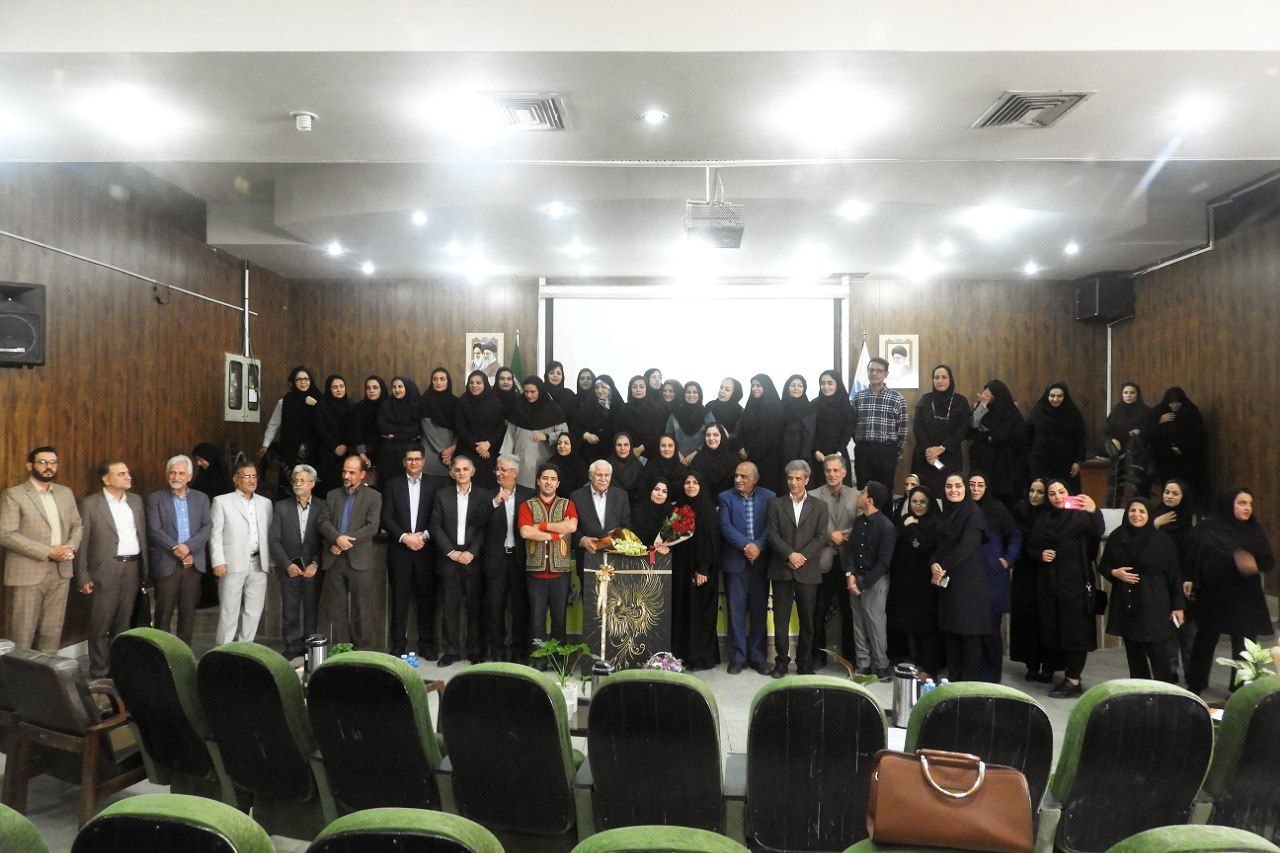 سالن اجتماعات دانشگاه آزاد مشهد به نام استاد رضا اشرفزاده مزین شد