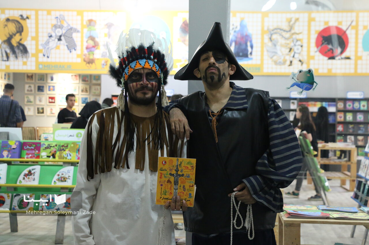 سلفی با رستم، گفتوگو با دزدان دریایی