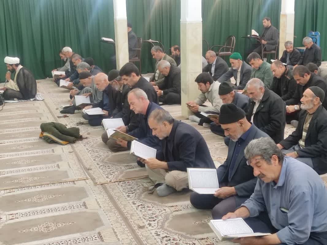 محافل یادبود شهدای خدمت و ختم قرآن در کانونهای مساجد کردستان برگزار میشود