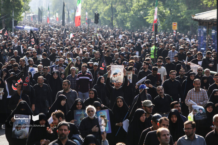 مراسم تشییع پیکر شهدای خدمت در تهران