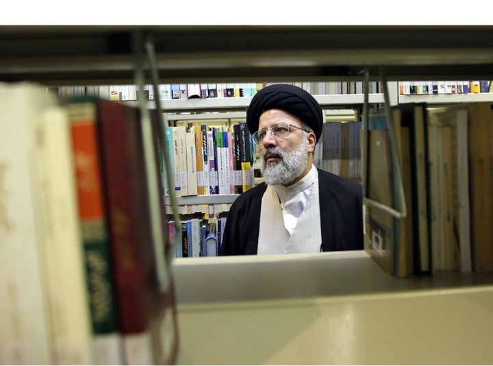 کتابخانه‌های رضوی با ۶ هزار جلد کتاب اهدایی از شهید آیت‌الله رئیسی غنی‌تر شدند