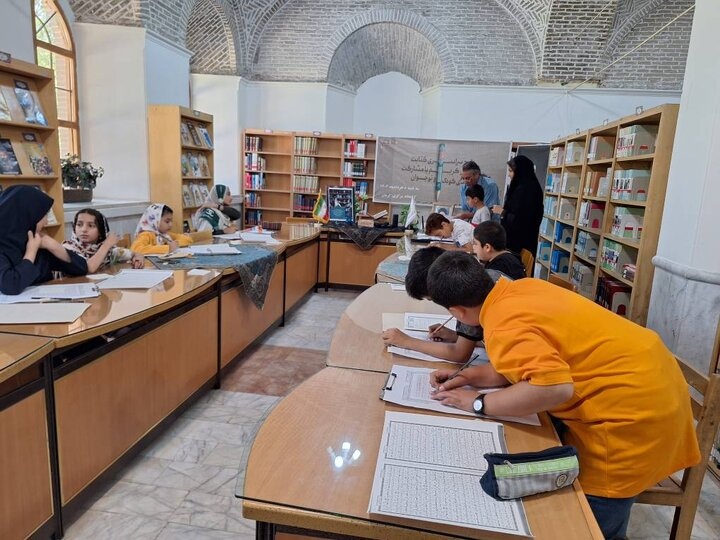 مرحله دوم طرح کتابت قرآن کریم در کرمان برگزار شد