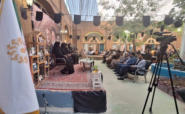 یا حضرت موسی الرضا (ع) در روز میلاد؛برتخت آقایی نشاندی نوکرت را