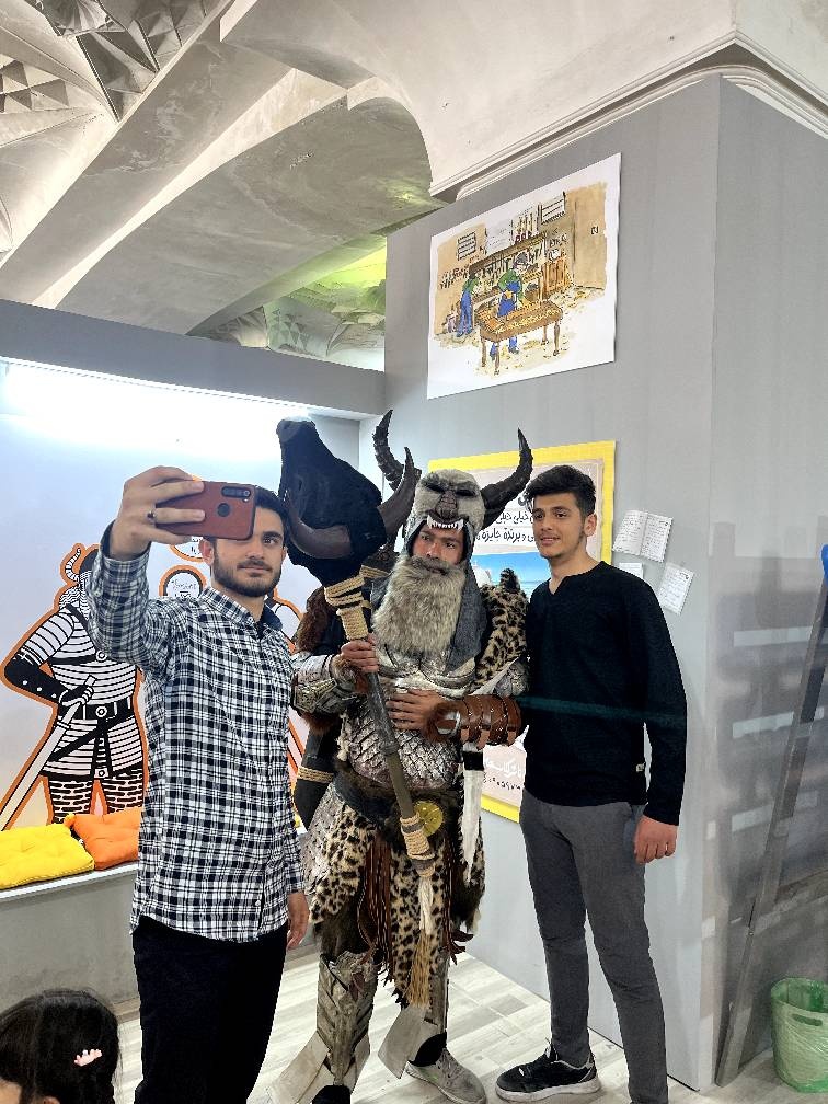 سلفی با رستم، گفتوگو با دزدان دریایی