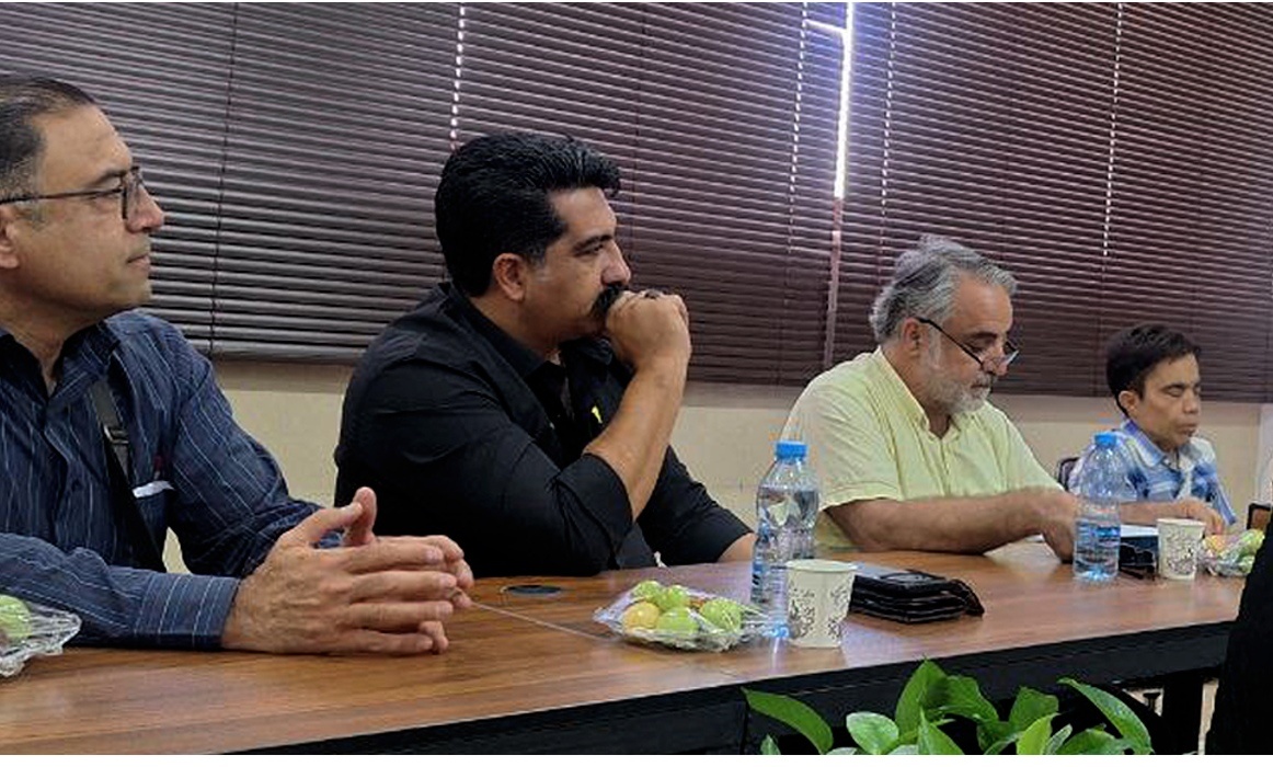 کتاب «نقد و نشانه شناسی در هنر» رونمایی شد/افروختن چراغ نقد هنر در دانشگاه